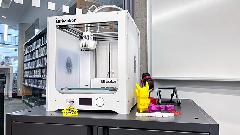 https://aurorapl.ca/wp-content/uploads/sites/110/2022/03/cs_photo_hero_equipment_3dprinter_01.jpg